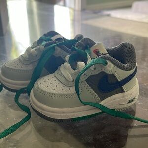 Nike Force 1 LV8 size 2C